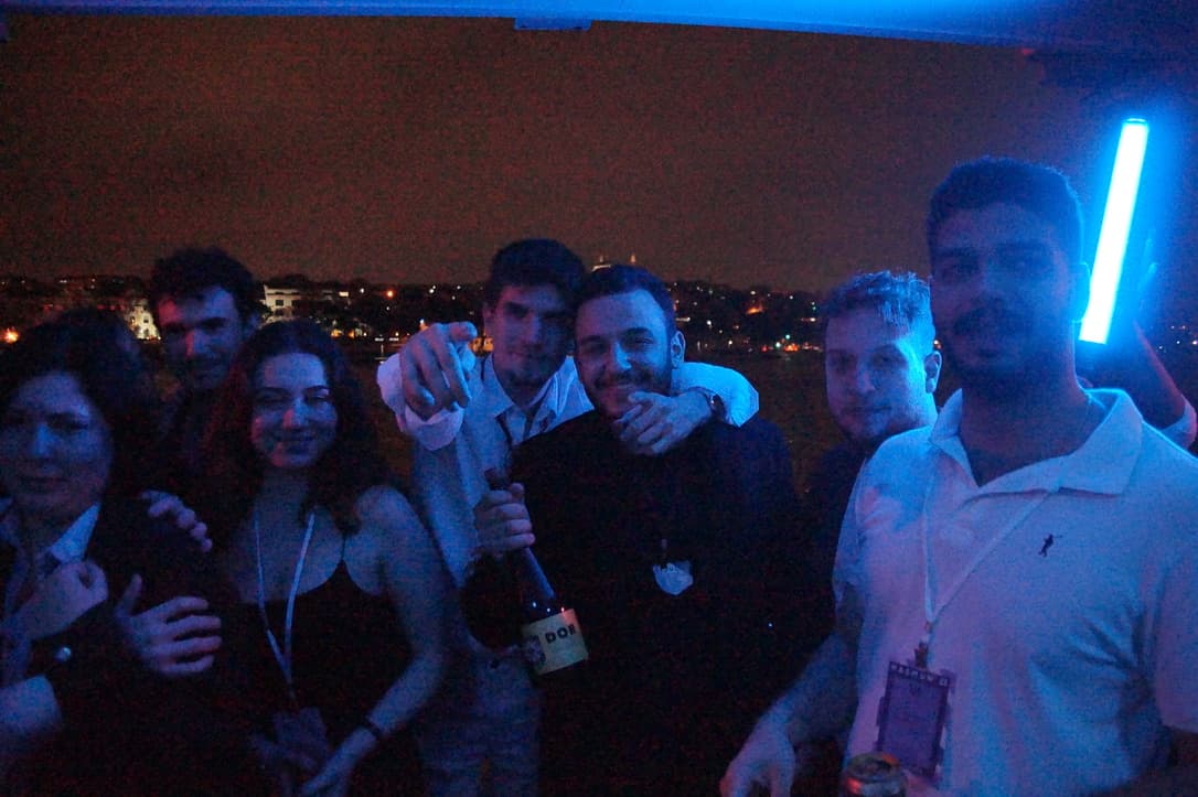 Party moment